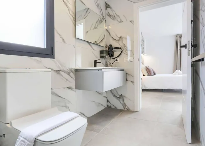 Picasso Caleta 칼레타데푸스테